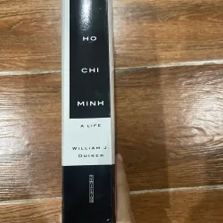 HO CHI MINH A life - William J. Duiker 1018636