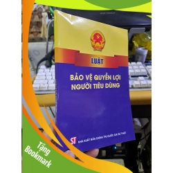 (TẶNG BOOKMARK) Luật bảo vệ quyền lợi người tiêu dùng mới 90% 2023 GIÁO TRÌNH, CHUYÊN MÔN RBK1709