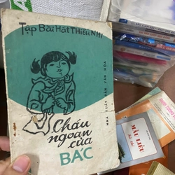 Sách Tập hát thiếu nhi - Cháu ngoan của Bác