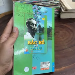 II Tủ Sách Danh Nhân Hồ Chí Minh: Bác Hồ Với Hà Nội - 2009 997970