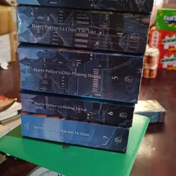 Trọn bộ 7 tập Harry Potter bìa lâu đài có tem chống giả 570370
