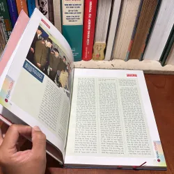 [Bìa Cứng, Khổ Lớn, In Màu] - II Kỷ Yếu: 25 Năm Đồng Hành Cuộc Sống - 2012 798038