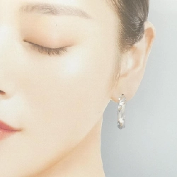 Bông tai 750WG - Hàng hiệu Authentic 868200