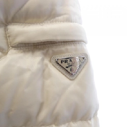 Áo khoác lông vũ PRADA với logo hình tam giác 28G060 R152 R0K - Hàng hiệu Chính hãng 817878