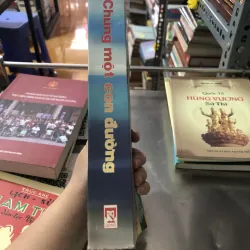 Chung một con đường 977710