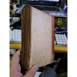 Đệ nhất phu nhân tập 1 Hoàng Trọng Miên mới 70% ố rách bìa 1988 Văn học Việt Nam HCM1709 924504