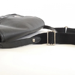 Túi đeo vai Louis Vuitton Taiga Alexei M32472 612191