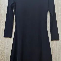 Váy đen size M