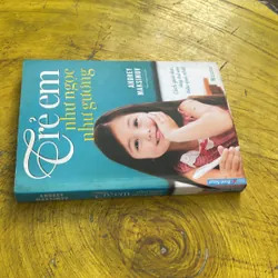 TRẺ EM NHƯ NGỌC NHƯ GƯƠNG - ANDREY MAKSIMOV 736195