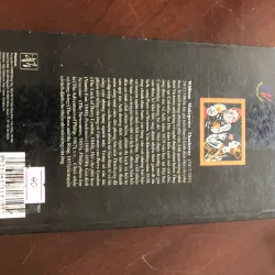 Chiếc nhẫn và bông hồng  775944