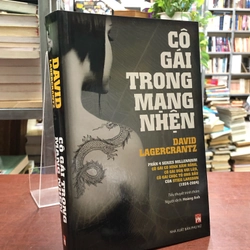 CÔ GÁI TRONG MẠNG NHỆN