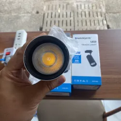 Đèn rọi ray 10W Navigate ánh sáng vàng  961464