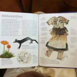 World Religions: The Great Faiths Explored and Explained 734149