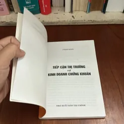II Sách Chứng Khoán: Tiếp Cận Thị Trường Và Kinh Doanh Chứng Khoán - Phạm Minh - 2004 600097