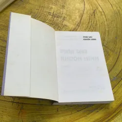 PHÍA SAU MỘT KHUÔN HÌNH - CHI PHAN  748656