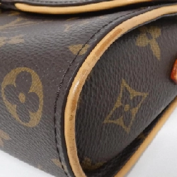 Túi đeo vai Louis Vuitton Monogram Pochette Camille M13566 608777