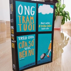 Jonas Jonasson - Ông Trăm Tuổi Trèo Qua Cửa Sổ Và Biến Mất 337736