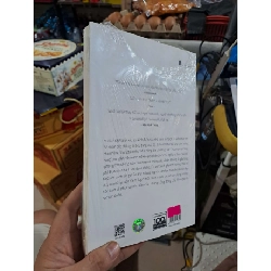Nhỏ Là Đẹp - E F Schumacher - mới 100% - QUẢN TRỊ - HMT3012 750045