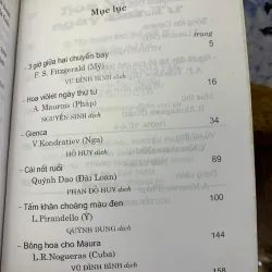 Hoa Violet Ngày Thứ Tư - Tập Truyện Tình Thế Giới 927314