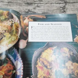 Sách nấu ăn ngoại Anh- Cẩm nang nấu MÓN ÍT MỠ ÍT BÉO. Chủ biên. Christine France 786589