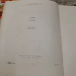 Sách truyện màu tiếng Anh khổ lớn. THE SUN'S STOREHOUSE. 3TH print 1981 in tại Nga 758698