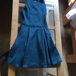 Váy xanh, size S, đã qua sử dụng