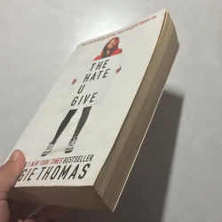 The hate u give - Angie Thomas 754345