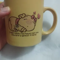 Ly gốm trang trí màu vàng