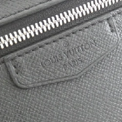 Túi đeo chéo Louis Vuitton Taiga Bum Bag Outdoor M33438 612622