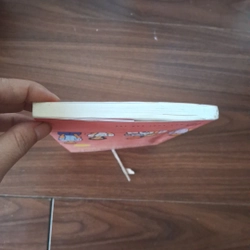 Bàn có năm chỗ ngồi 523782