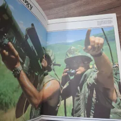 Modern Land Combat (Chiến đấu trên bộ hiện đại) - David Miller & Christopher F. Foss 957987