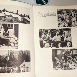 Sách vintage - THE SEASIDE "CHIDLREN'S REPUBLIC" - Vasily Golyshkin (Moscow, 1985) 470377
