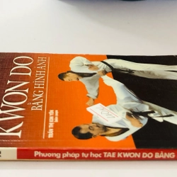PHƯƠNG PHÁP TỰ HỌC TAEKWONDO BẰNG HÌNH ẢNH  - 158 trang, nxb: 2008 358155