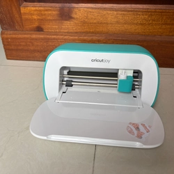 Máy cắt thủ công gia đình mini cricut joy 490749