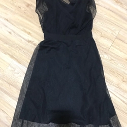 Đầm Ivy Moda màu đen size M