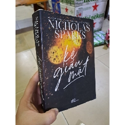 [Phiên Chợ Sách Cũ] Kẻ Giấu Mặt (2018) - Nicholas Sparks R1208