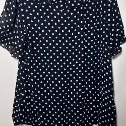 Áo blouse nữ chấm bi tay bồng cổ đức màu đen trắng 734257