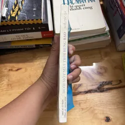 II Tập Truyện Nước Ngoài Về Tình Yêu: Dưới Một Mặt Trời Hung Bạo - 2000 696016