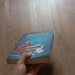 Những bí mật của Nostradamus 697983