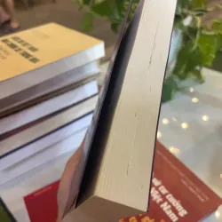 NGƯỜI MỸ ƯU TƯ  - HỒ HỮU TƯỜNG  1027445