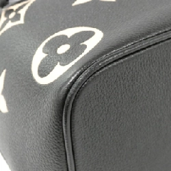 Túi xách vai Louis Vuitton Monogram Empreinte Neo Noé MM M45497 609229