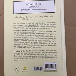 Thánh kinh theo Coco Chanel 569494