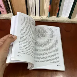 II Sách Kỹ Năng: Thương Lượng Với Quỷ Dữ - ROBERT MNOOKIN - 2012 565021