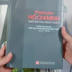 [MIỄN PHÍ BỌC SÁCH] [SEAL] Thành Phố Hồ Chí Minh Trên Đường Phát Triển (2012-2018) - Viện Nghiên Cứu Phát Triển TP.HCM 990516