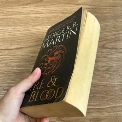 Fire & Blood - George R. R. Martin 782878