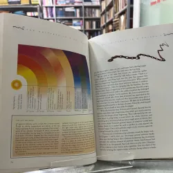 THE UNIVERSE IN A NUTSHELL - VŨ TRỤ TRONG MỘT VỎ QUẢ HẠCH - STEPHEN HAWKING 562764