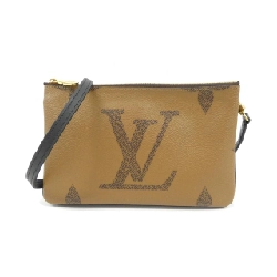 Túi xách đeo vai Louis Vuitton Monogram Giant Pochette Double Zip M69203