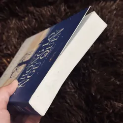 Người khổng lồ ngủ quên 714615