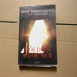 Đối diện cuộc đời