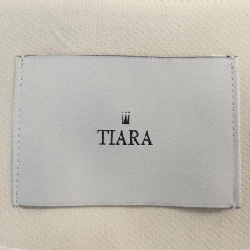 【Mã giảm giá】Áo khoác TIARA 638461